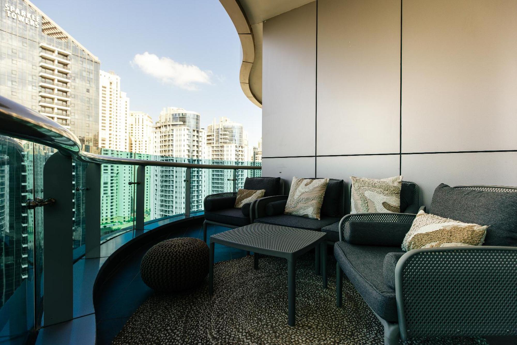 Stunning 2br With Captivating Marina View - 17ab06 Appartement